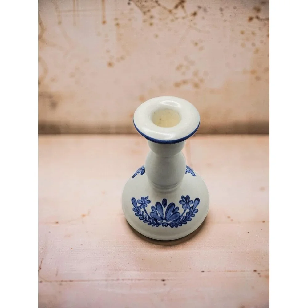 Vintage Platzgraff Yorktowne Ceramic Blue & White Floral Candle Holder - Picture 3 of 16